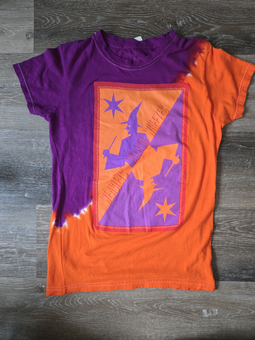 Universal Studios Harry Potter Medium Weasley's Wizard Wheezes T-Shirt